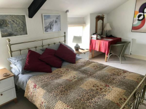 Large guest room in stylish Georgian town house